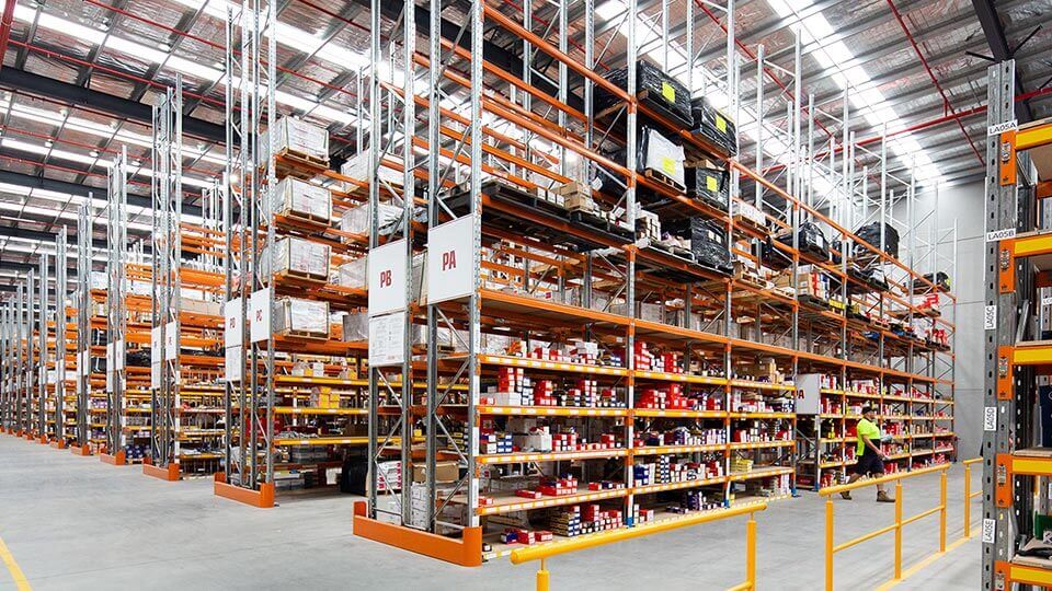 Benefits of using a distributor